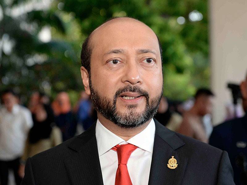 Menteri Besar Kedah Datuk Seri Mukhriz Tun Mahathir ditemui pemberita selepas berucap pada Perhimpunan Bulanan Kerajaan Negeri Kedah di Wisma Darul Aman hari ini. - Foto Bernama