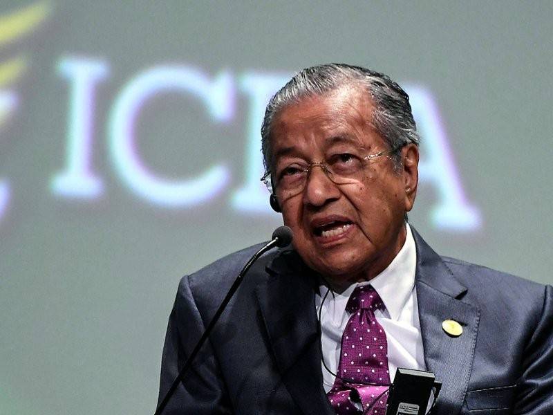 Tun Dr Mahathir Mohamad. - Foto Bernama