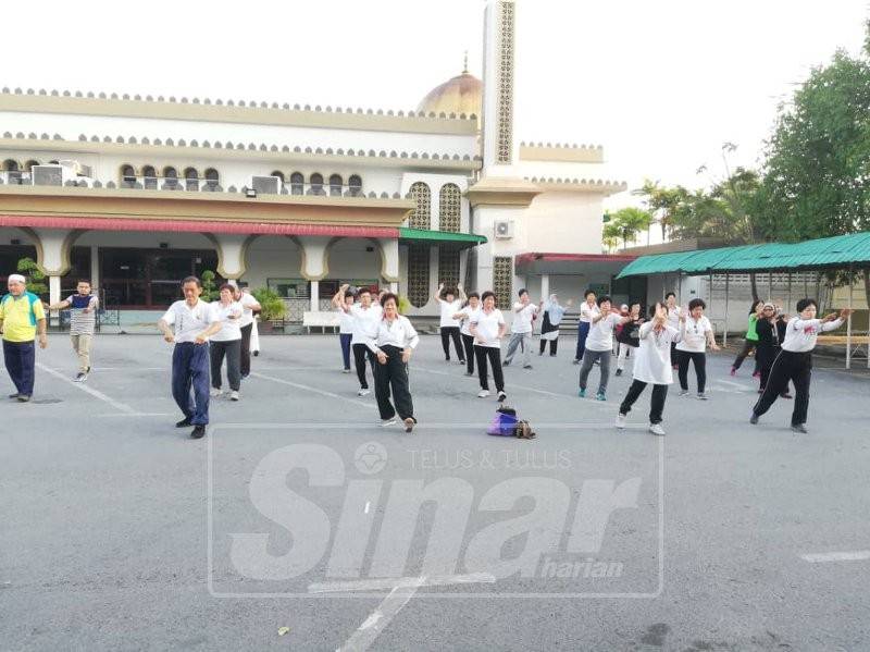 Peluang masyarakat bukan Islam dekati masjid