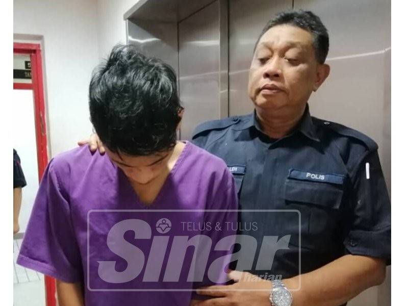 Tertuduh, Mohd Hafiz Ibrahim, dijatuhi hukuman sembilan bulan penjara oleh Mahkamah Majistret Kuala Terengganu, hari ini, kerana mencuri duit tabung masjid sebanyak RM50.