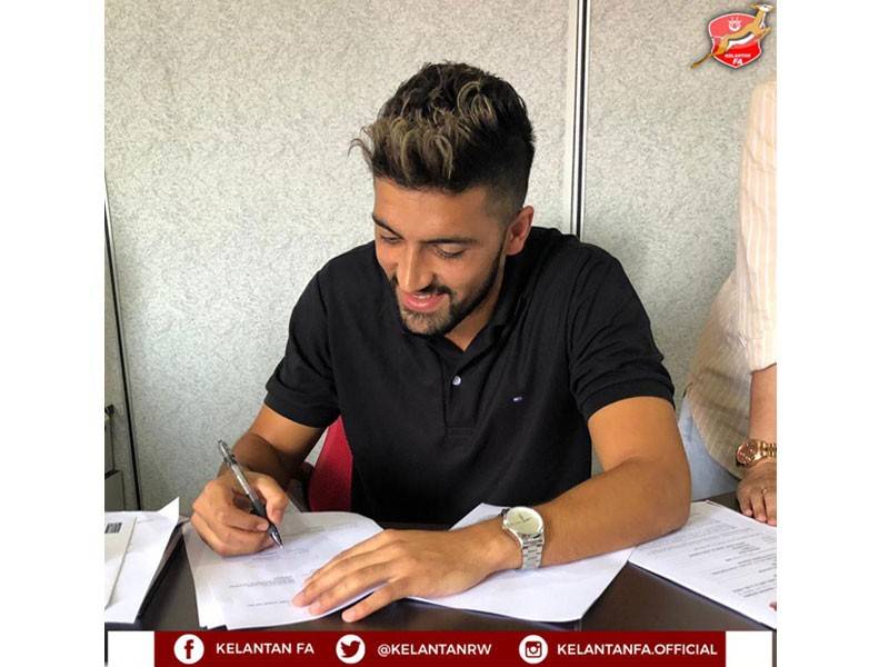 Mustafa menandatangani kontrak setahun bersama Kelantan FA.