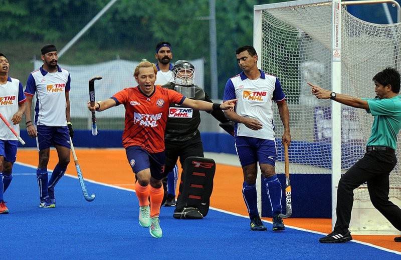 Faridzul Afiq meraikan jaringannya di Liga TNB-MHL menentang Nur Insafi di Stadium Tengku Abdullah, Bangi hari ini.