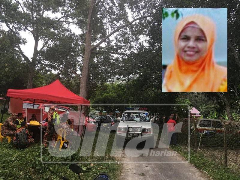 Anggota bomba, polis dan APM melancarkan operasi mencari Rosiah selepas dilaporkan hilang jam 7.41 pagi, hari ini. (Gambar kecil:Rosiah Mansor)