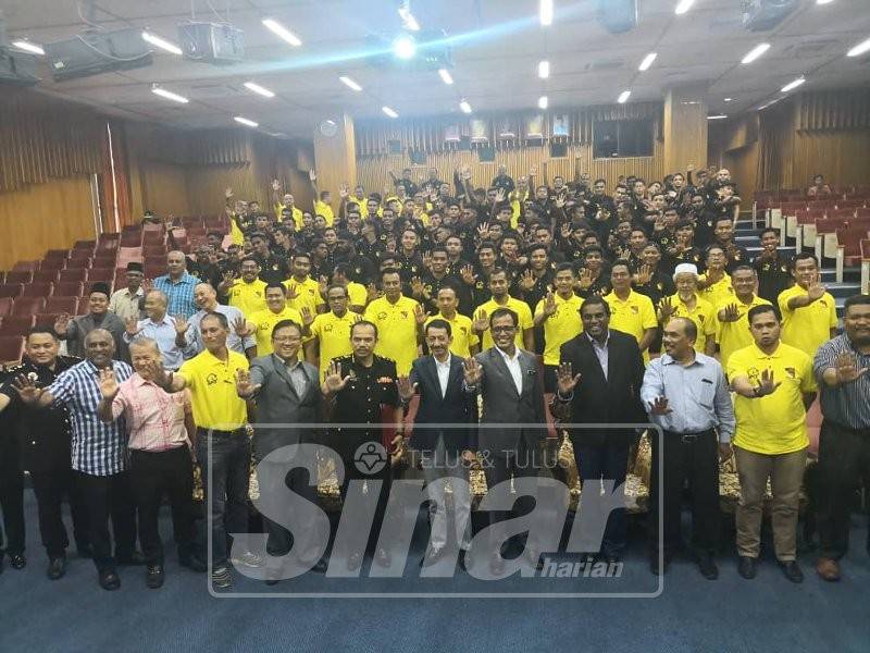 Majlis Ikrar Bebas Rasuah(IBR) PBNS di Dewan Theatrette, Wisma Negeri di sini, hari ini.