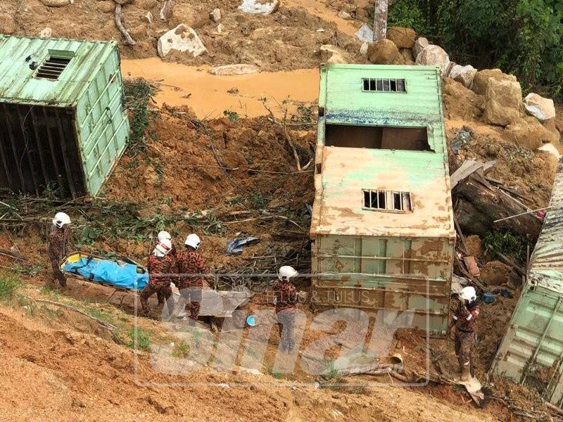 Kejadian di tapak pembinaan jalan berkembar Bukit Kukus pada 19 Oktober lalu.
