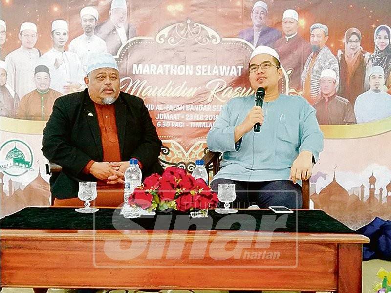 Terdetik belajar agama di malam raya