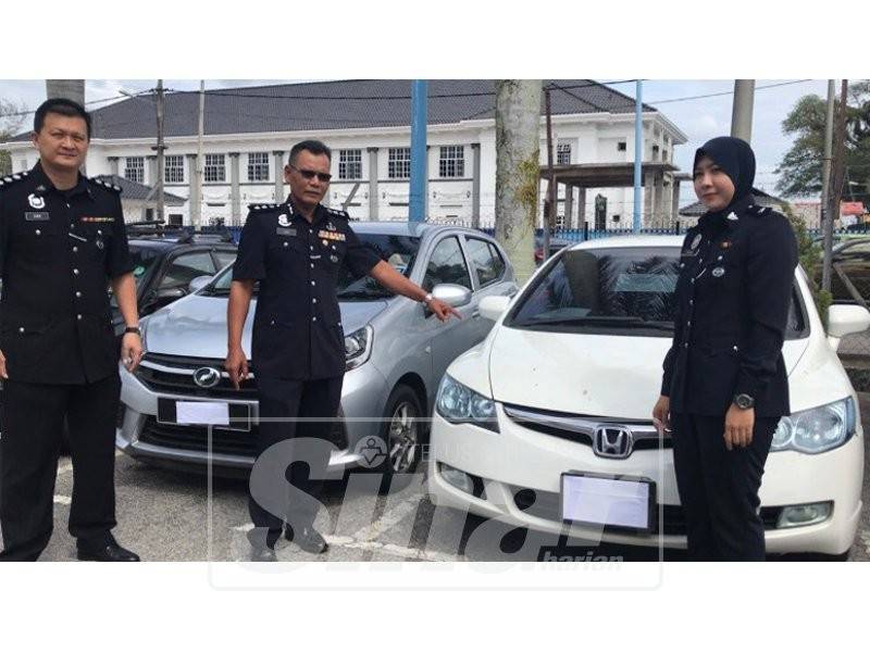 Zaharudin (tengah) ketika sidang akhbar mengenai tangkapan kejayaan dadah di IPD Muar, semalam. 