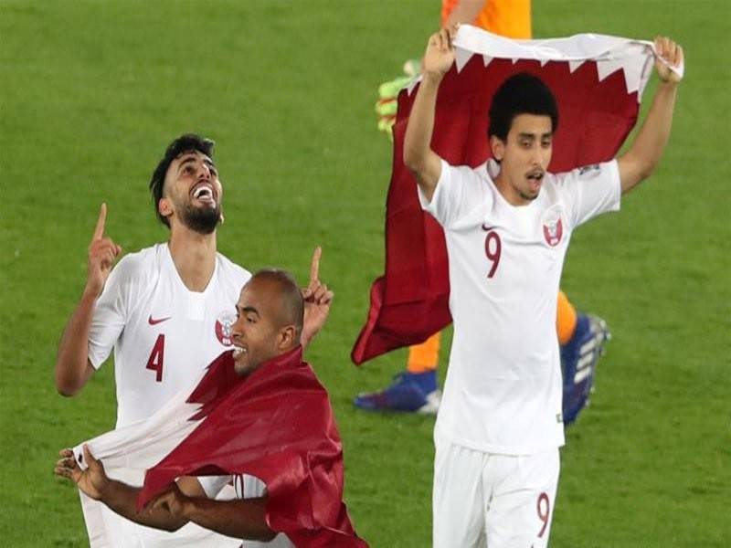 Pemain Qatar meraikan kejayaan menjuarai Piala Asia selepas menewaskan Jepun.