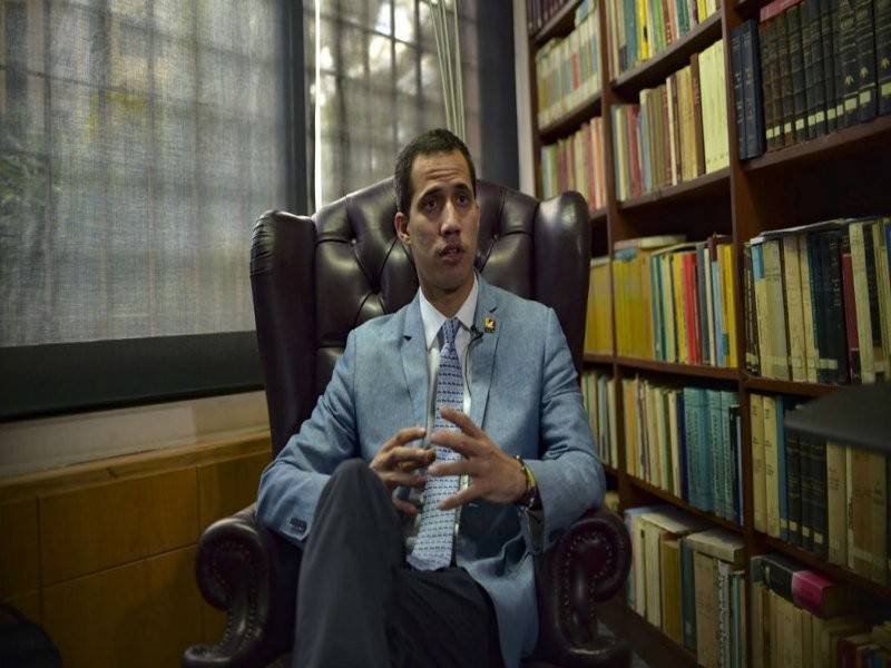 Ketua pembangkang Venezuela, Juan Guaido. - Foto AFP
