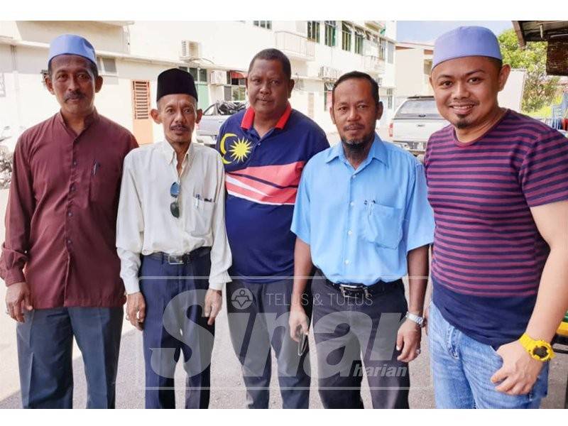 Ketua kampung sokong MB Johor