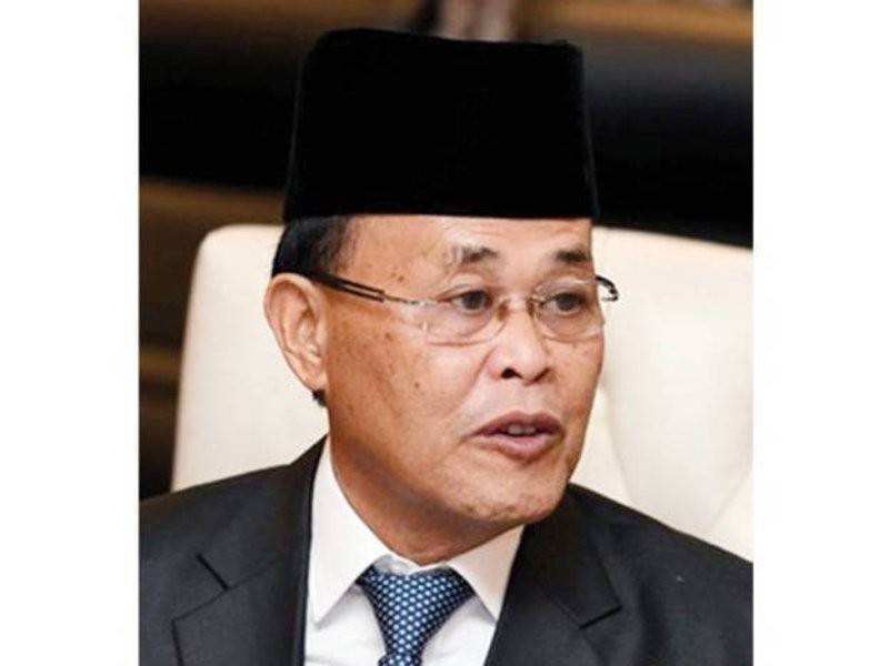 Menteri Besar, Datuk Osman Sapian