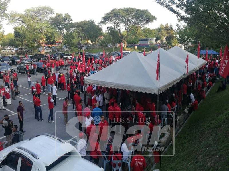 Proses penamaan calon bagi PRK DUN Semenyih bermula pada 9 pagi.