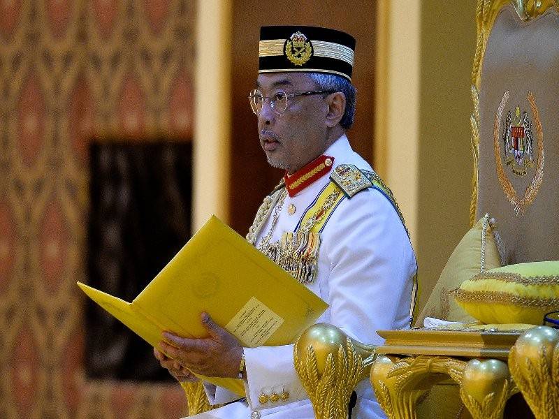 Yang di-Pertuan Agong Al-Sultan Abdullah bertitah pada Istiadat Pengurniaan Darjah Kebesaran, Bintang dan Pingat Wilayah Persekutuan di Istana Negara hari ini. - Foto Bernama