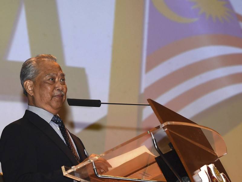 Menteri Dalam Negeri Tan Sri Muhyiddin Yassin menyampaikan ucapan pada Majlis Sambutan Ulang Tahun Jabatan Sukarelawan Malaysia (RELA) ke-47 di Kementerian Dalam Negeri hari ini. - Foto Bernama