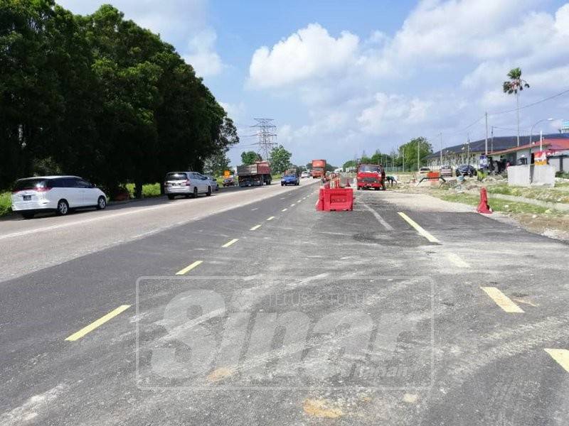 Projek naik taraf jalan dari Taman Emas Merah ke persimpangan Batu 24 akan diutamakan.
