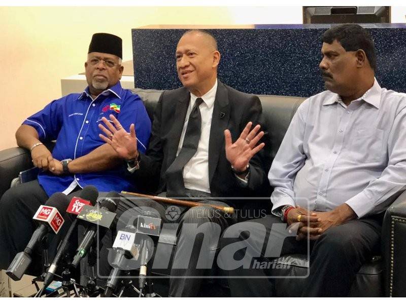 Nazri ketika sidang media khas di sini, hari ini.