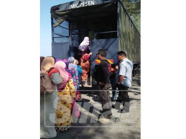 Semua PATI diserahkan kepada Jabatan Imigresen untuk tindakan susulan.