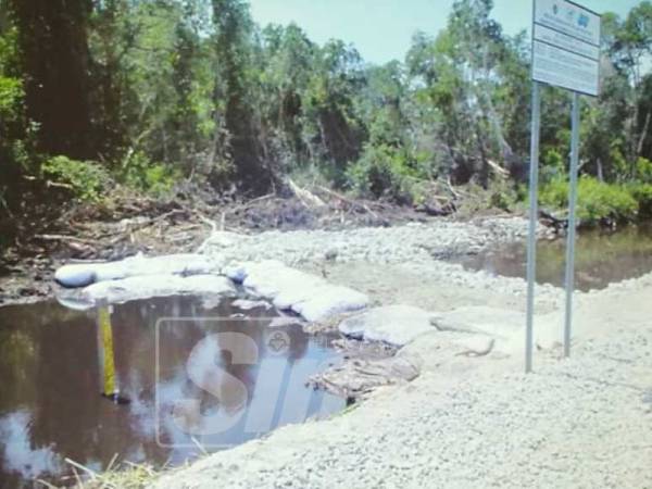 Antara empangan mini yang siap dibina bagi membantu mengatasi kebakaran tanah gambut.