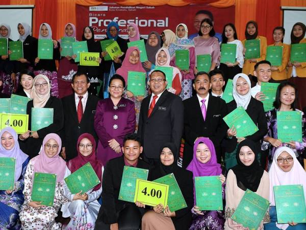 6 700 Calon Stpm Di Sabah Lulus Penuh