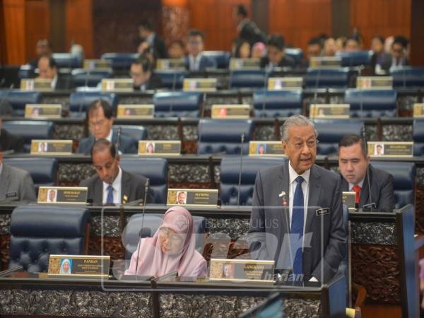 Perdana Menteri, Tun Dr Mahathir Mohamed menjawab pertanyaan di Dewan Rakyat. - Foto Sinar Harian oleh SHARIFUDIN ABDUL RAHIM