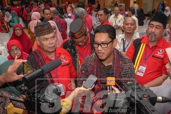 Ahmad Faizal menjawab spekulasi Menteri Besar Perak, hari ini.