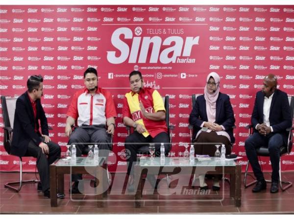 Barisan panel dalam sesi wawancara PRK:Apa Kesan Terhadap Demokrasi. - FOTO SINAR HARIAN/ ZAHID IZZANI