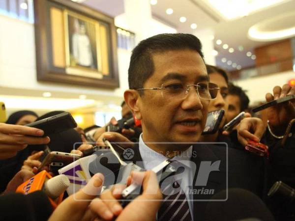 Mohamed Azmin – Foto Sinar Harian Zahid Izzani