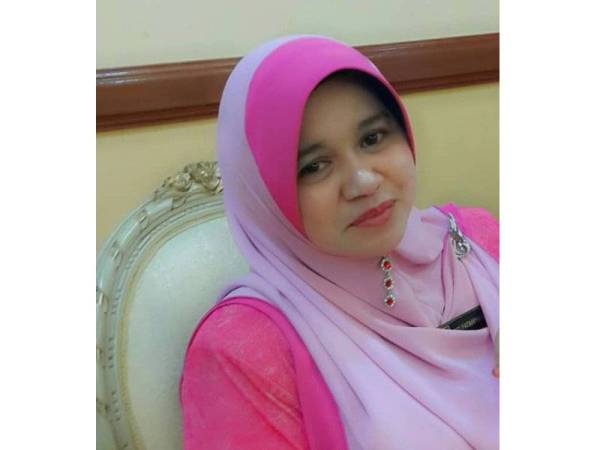 SITI FATAHIYAH