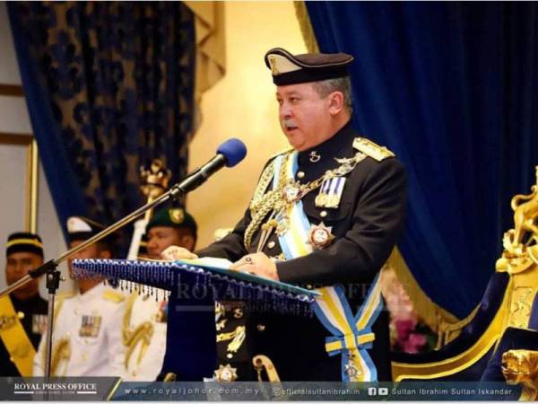 Sultan Ibrahim ketika bertitah pada istiadat berkenaan, di sini, hari ini. - Foto : Ihsan FB The Royal Johor