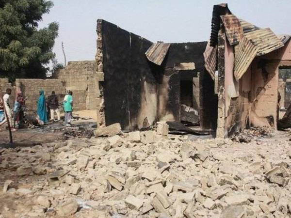 Militan Boko Haram melancarkan pemberontakan di timur laut Nigeria sejak 2009, dan sering menyasarkan kawasan perkampungan. - Foto AFP