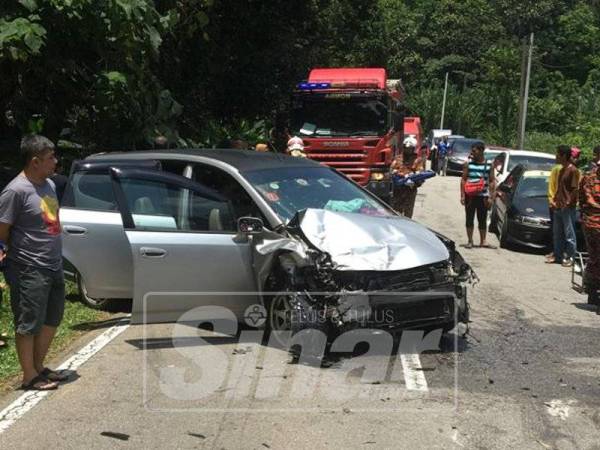 Seorang maut, 15 lain cedera nahas dua MPV