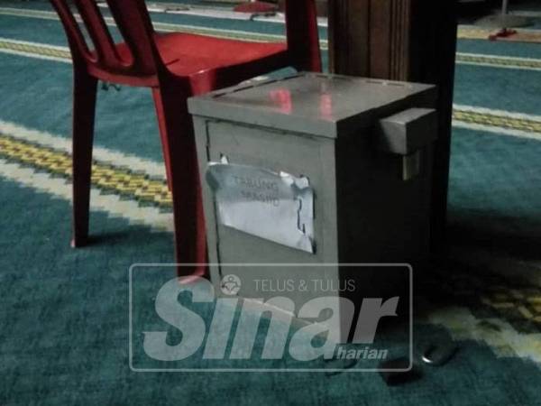 'Pad lock' peti besi yang dibakar penjenayah
