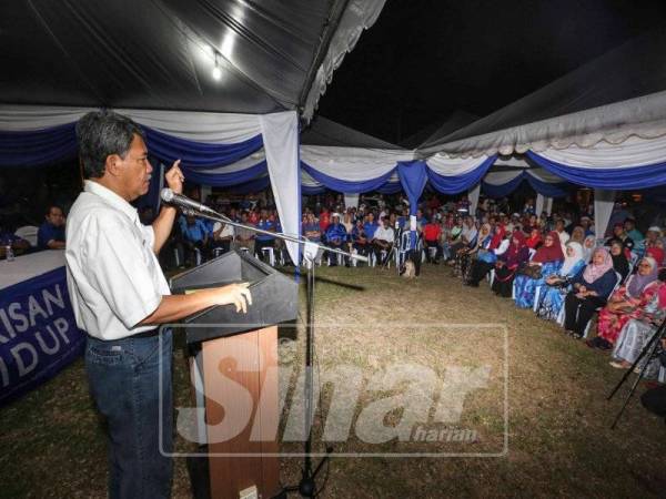 Ceramah Mohamad Hasan di Taman Nusari Bayu 2, Sendayan, malam ini. - Foto Adam Amir Hamzah