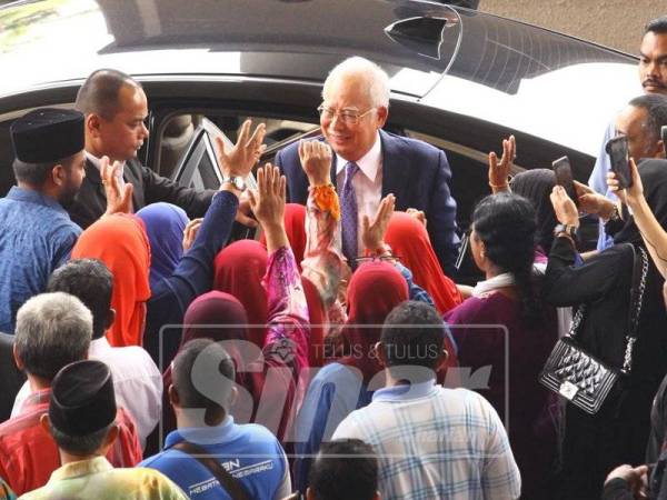 Bekas Perdana Menteri, Datuk Seri Najib Tun Razak hadir ke Mahkamah Tinggi Kuala Lumpur jam 2 petang ini bagi perbicaraan melibatkan dana SRC International Sdn Bhd. - Foto Sinar Harian SHARIFUDIN ABDUL RAHIM/ZAHID IZZANI
