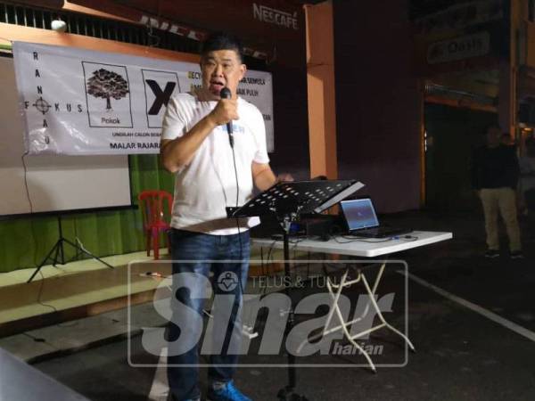 Uncle Kentang di majlis Pelancaran Manifesto Malar di Pekan Rantau malam tadi. 