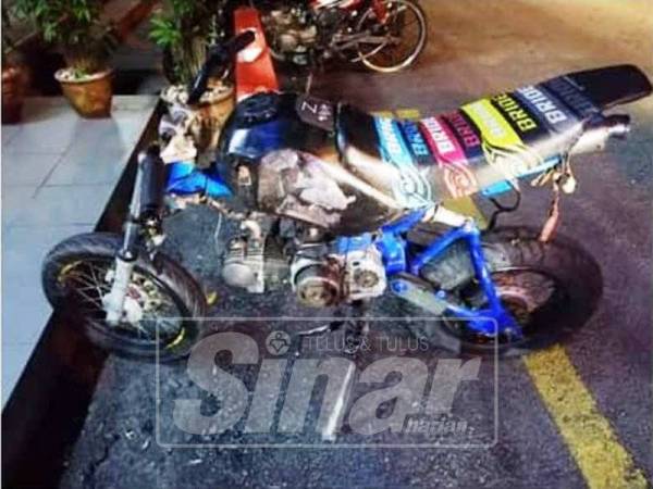 Motosikal disyaki curi yang dirampas.