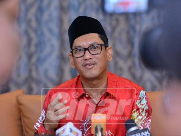 Datuk Seri Ahmad Faizal Azumu