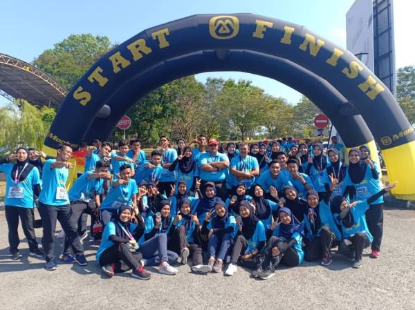 Antara peserta yang menyertai Fun Run dan Fun Ride.
