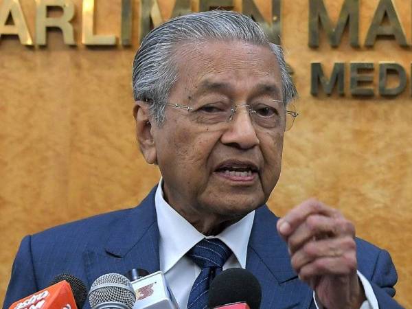 Tun Dr Mahathir - Foto Bernama