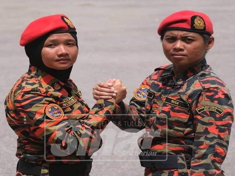 Melisa (kanan) dan Nurfatin dianggap wanita hebat kerana melepas kesemua ujian 