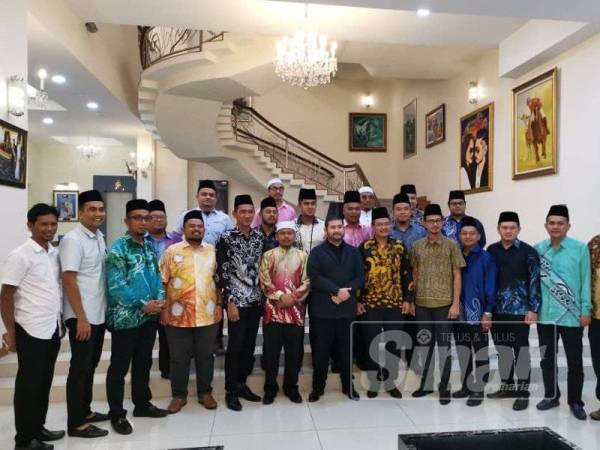 Pemuda UMNO, Pas Johor jumpa TMJ