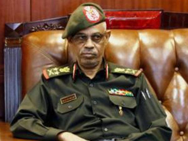 Awad Mohamed Ahmed Ibn Auf meletak jawatan sehari selepas dilantik sebagai ketua kerajaan peralihan di Sudan. - Foto AFP