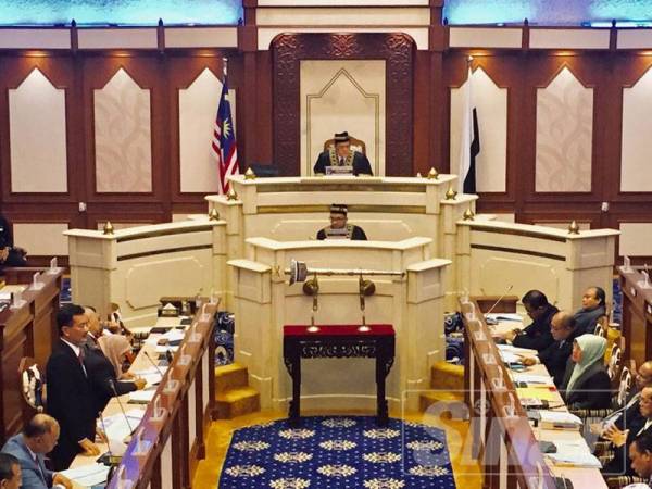 Norol Azali menjelaskan tarif air kali terakhir dinaikkan pada 1983 pada sidang DUN, semalam.