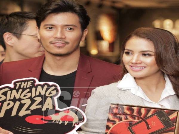 Nyanyian Fattah Amin dan Fazura melalui lagu 'paling sempurna' turut tersenarai dalam 'The Singing Pizza'.