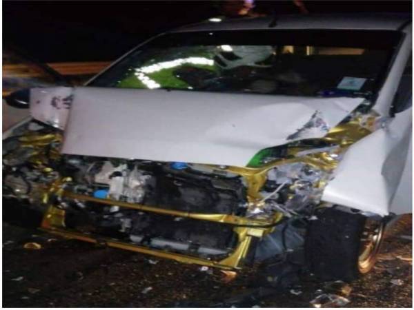 Pekerja Petronas maut kereta rempuh belakang lori