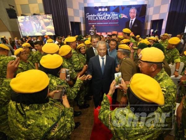 Muhyiddin beramah mesra bersama anggota Rela sempena Sambutan Hari Ulang Tahun Rela Malaysia ke-47 Peringkat Johor, sebentar tadi.