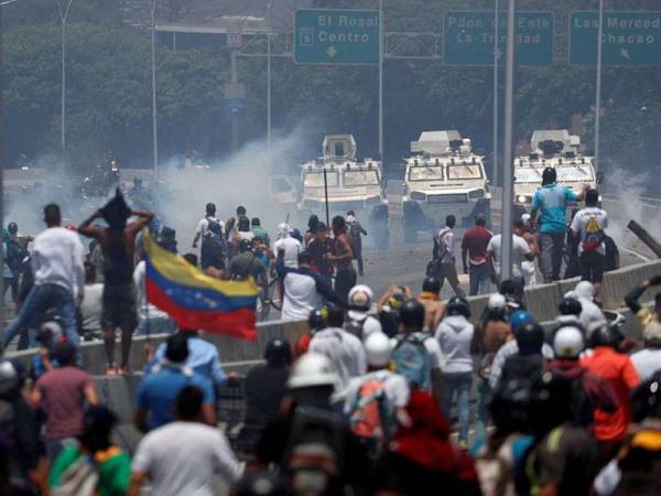 Penduduk Venezuela meneruskan protes terhadap kerajaan. Foto: ABC News