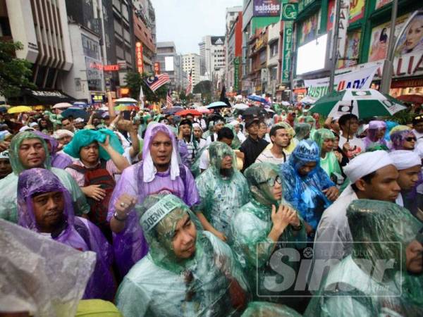 Himpunan Pertahan Kedaulatan Islam yang berlangsung di ibu negara.- Foto: Zahid Izzani