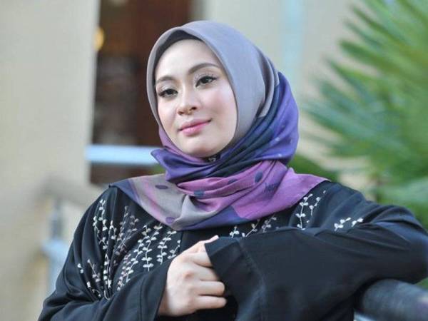 Adira Suhaimi