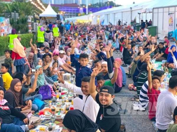 Kelemahan Bazar Ramadan Jalan Raja Akan Diperbaiki Khalid